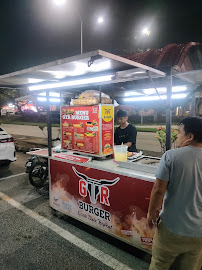 Gerai GTR Burger bandar baru nilai di Nilai