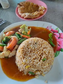 Gerai Burger Pok Cek di Rembau