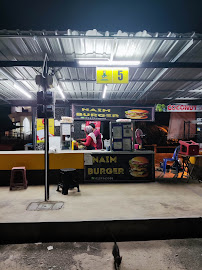 Gerai Naim Burger di Rembau