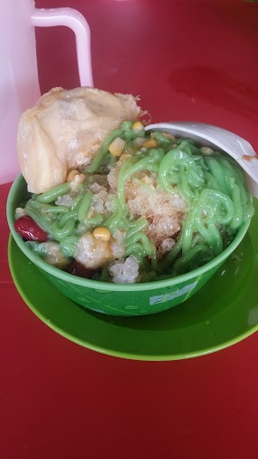 Gambar gerai Burger Pondok Kayu di Labu