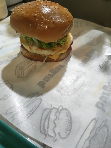 Gambar gerai Palie Burger di Bandar Enstek