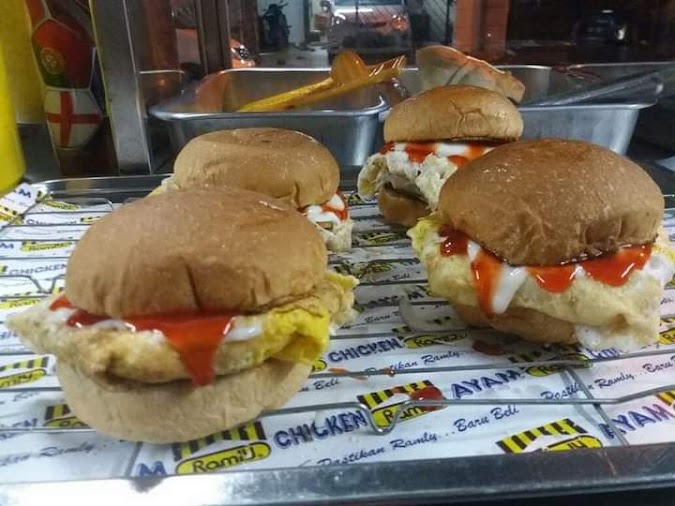Gambar gerai Impian Burger di Seremban 2