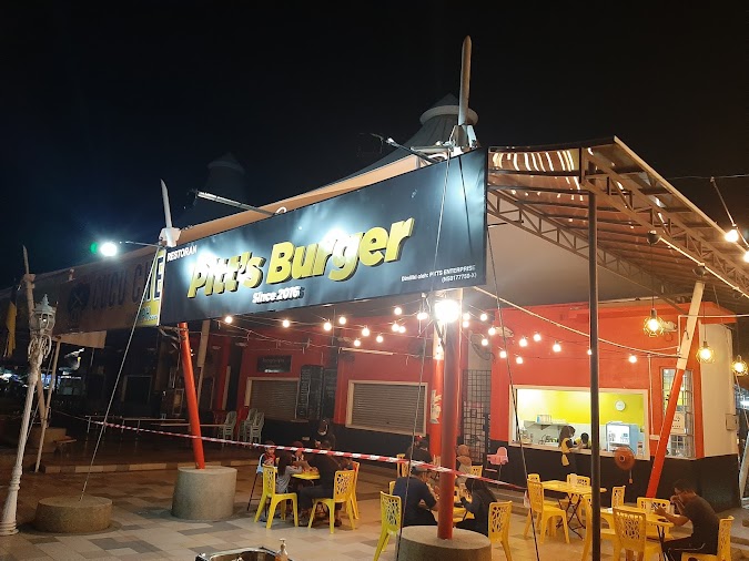 Gambar gerai Pitt's Burger di Port Dickson