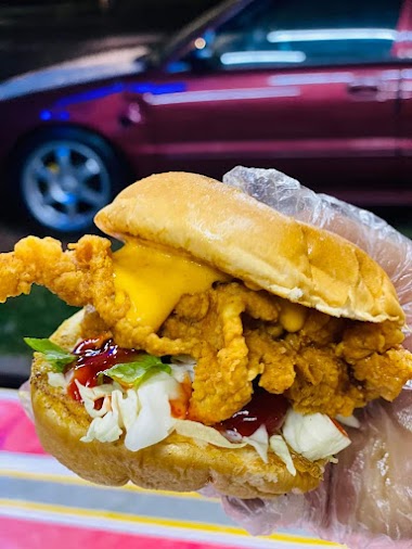 Gambar gerai Bangganu Burger di Port Dickson