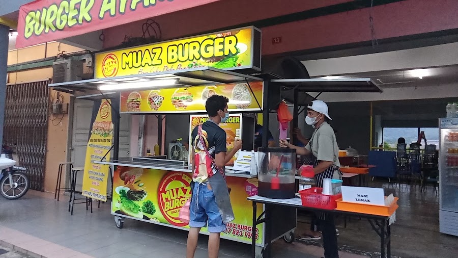 Gambar gerai Muaz Burger di Bahau